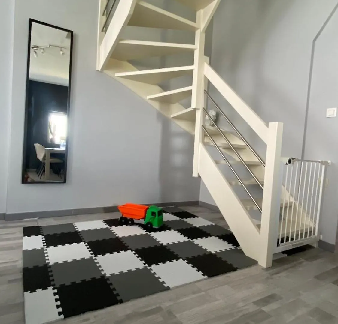 Next2Airport - Appartement House Of Lions Ransart 0*,  Βέλγιο